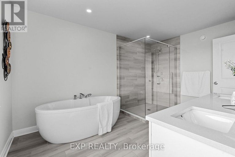 28811431/25-stanhope-court/stonebridge/ottawa/ontario/K2J6S2_30