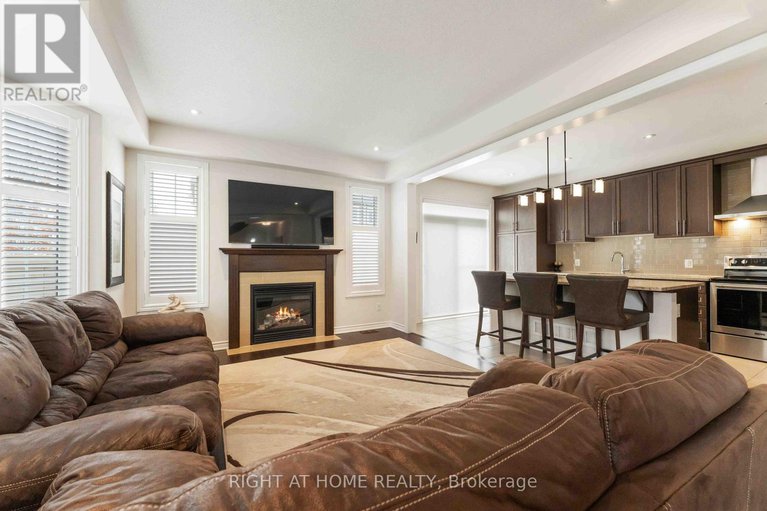 29150874/369-autumnfield-street/emerald-meadowstrailwest/ottawa/ontario/K2M0J6_4