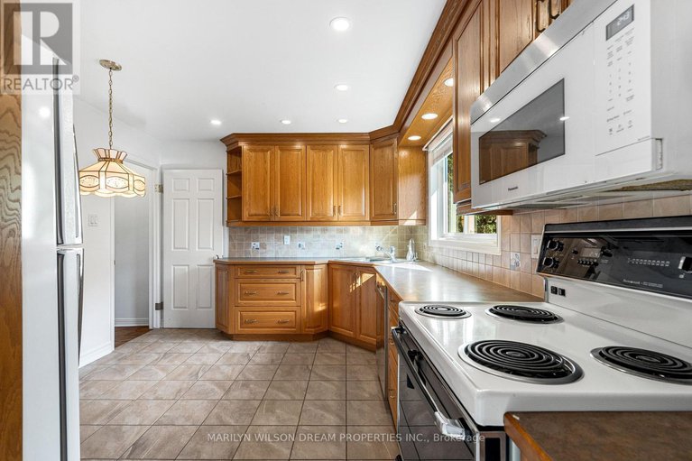 28986387/1150-bordeau-grove/convent-glen/ottawa/ontario/K1C2M7_13
