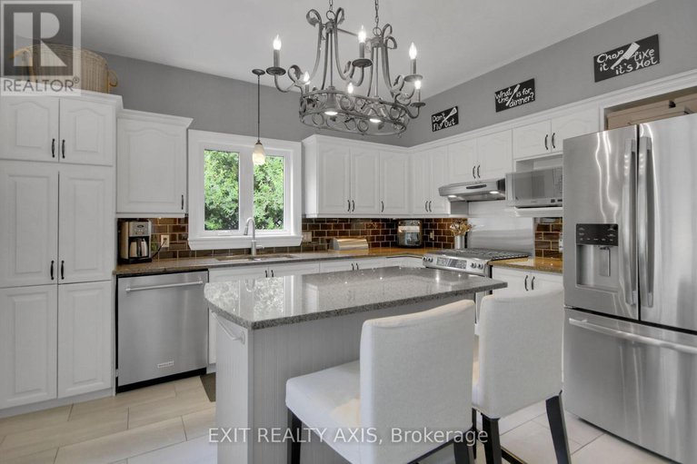 28610864/155-longshire-circle/longfields/ottawa/ontario/K2J4L2_13