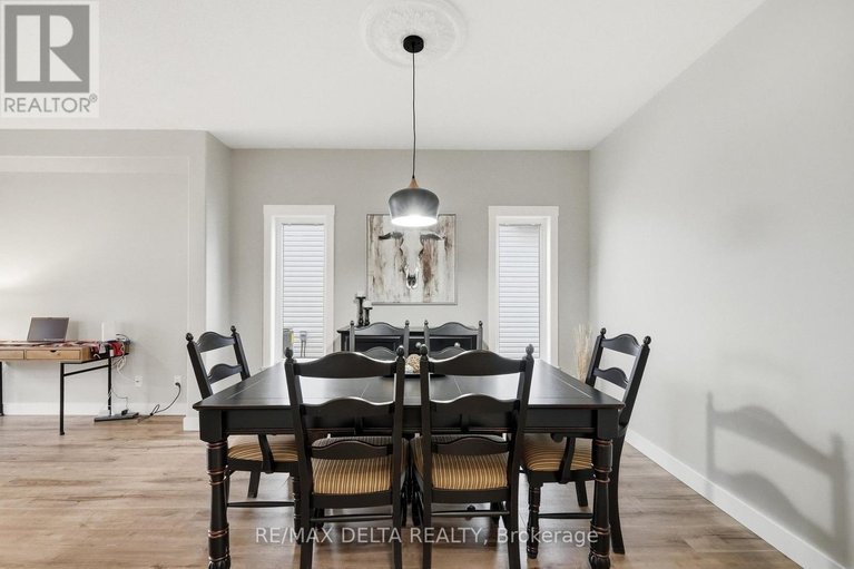 29615367/2669-chamberland-street/town-of-rockland/clarence-rockland/ontario/K4K0A5_7