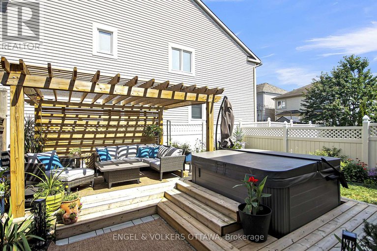 28666528/2784-grand-canal-street/half-moon-bay/ottawa/ontario/K2J0T2_32