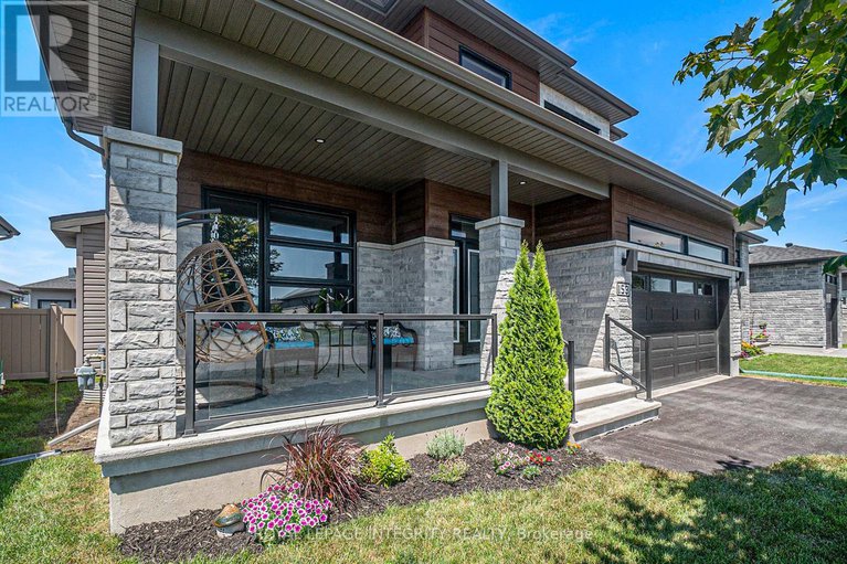 28646652/153-lyon-street/embrun/russell/ontario/K0A1W0_4