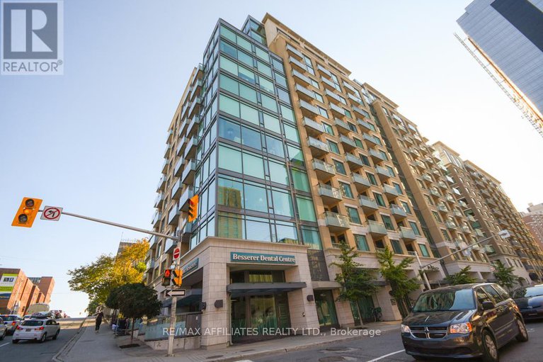 28450553/303-238-besserer-street/sandy-hill/ottawa/ontario/K1N6B1_1