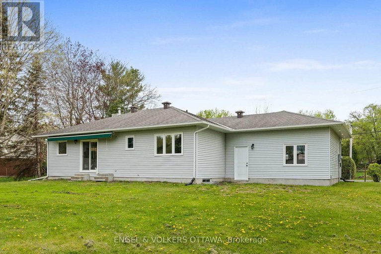 28332418/1375-trebla-way/greely/ottawa/ontario/K4P1E4_35