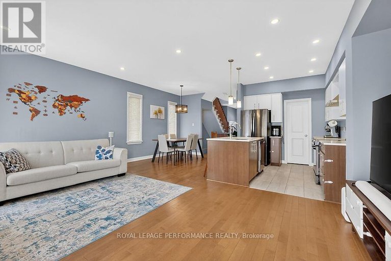 29690185/790-cairn-cres-crescent-e/mer-bleuebradley-estatesanderson-park/ottawa/ontario/K1W0P7_10