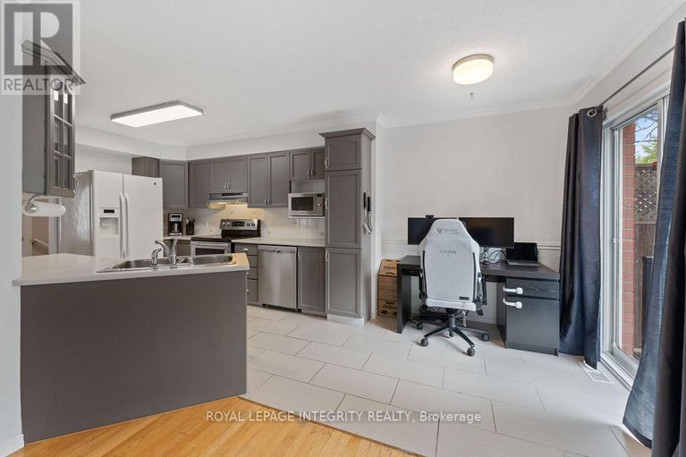 28910387/105-bishops-mills-way/beaverbrook/ottawa/ontario/K2K3C2_14