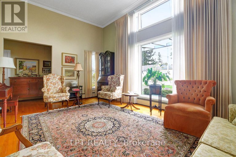 28230942/169-roger-road/faircrest-heights/ottawa/ontario/K1H5C7_8