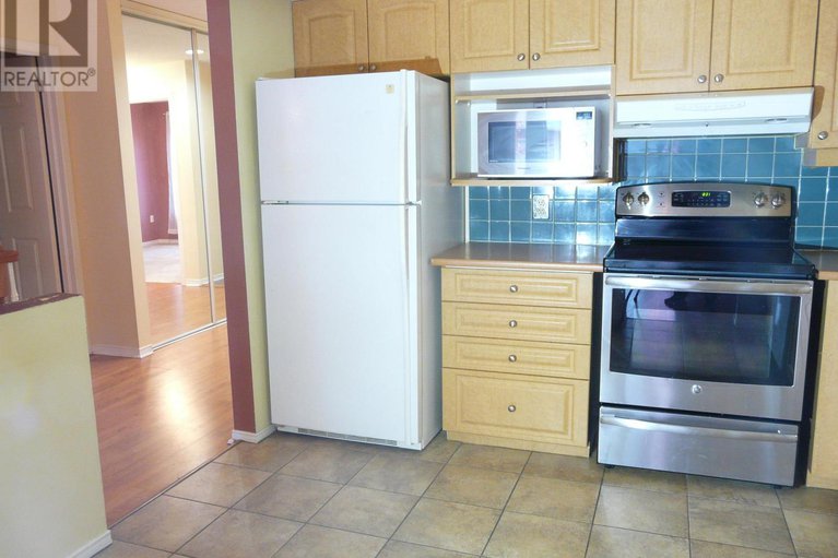 29224356/1172-foxborough-private/beaconwood/ottawa/ontario/K1J1E2_13