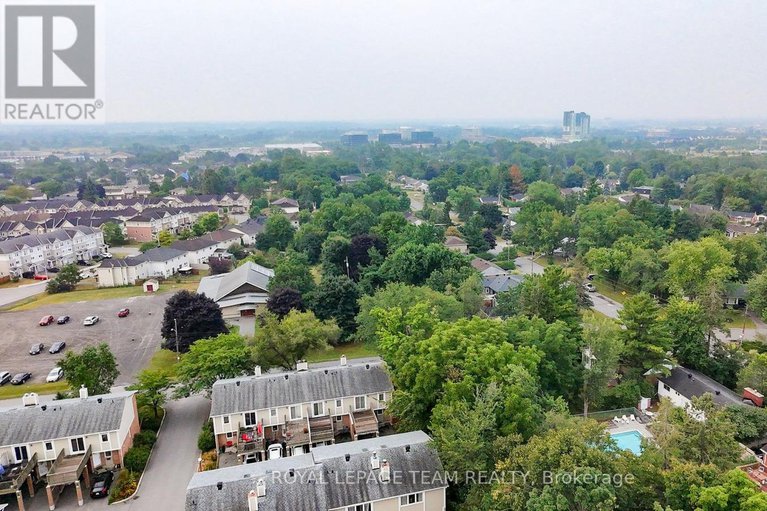 28718200/1120-chimney-hill-way/beacon-hill-south/ottawa/ontario/K1J8Z6_31
