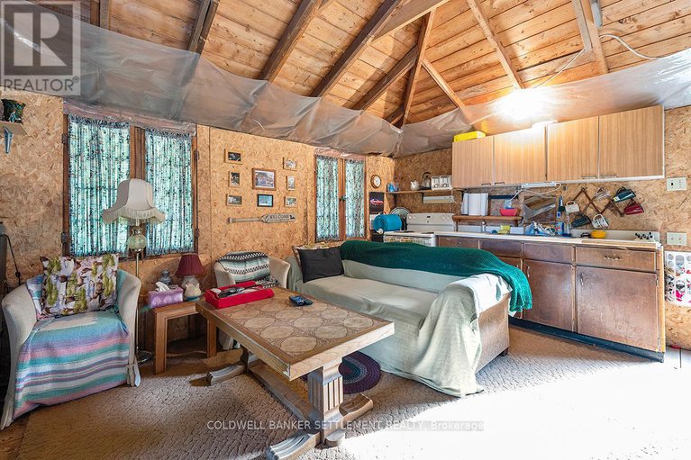 28398318/1672-dalhousie-conc-8-concession/lanark-highlands-dalhousie-twp/lanark-highlands/ontario/K0G1M0_25