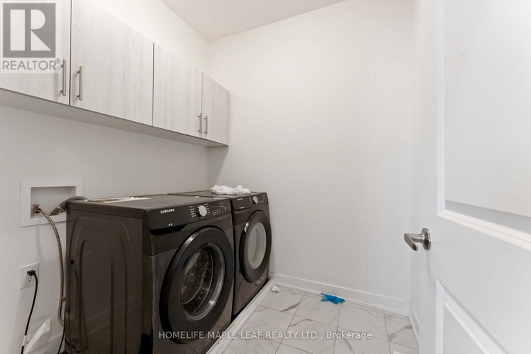 28816771/332-monticello-avenue/emerald-meadowstrailwest/ottawa/ontario/K2S2S5_28