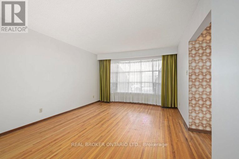 28986692/60-westpark-drive/blackburn-hamlet/ottawa/ontario/K1B3E5_8