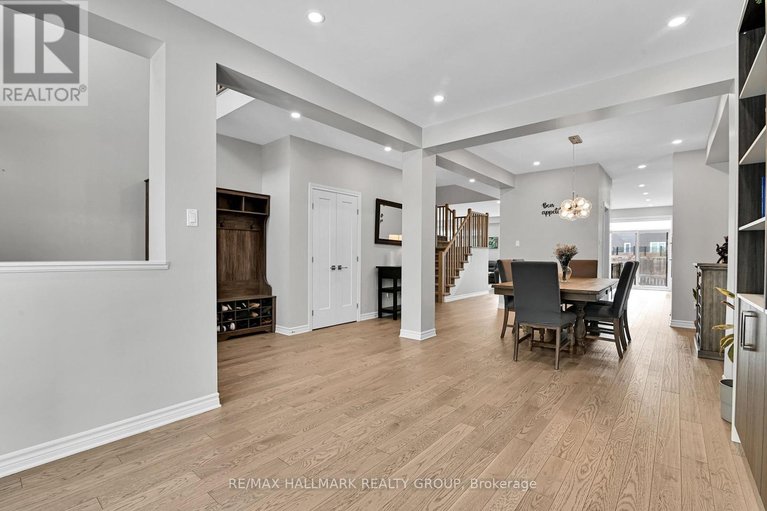 29525004/160-eric-maloney-way/blossom-parkkemp-parkfindlay-creek/ottawa/ontario/K1T0R1_4