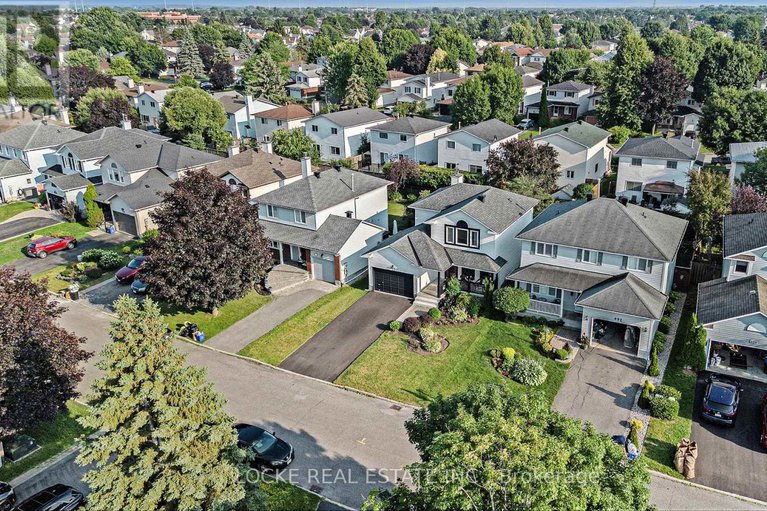 28613280/694-morewood-crescent/fallingbrookpineridge/ottawa/ontario/K4A2P7_34