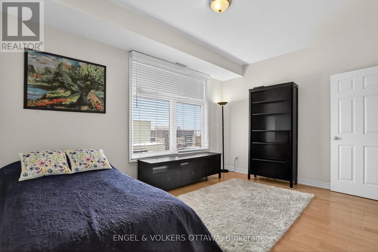 29310153/401-399-bayrose-drive-w/strandherd/ottawa/ontario/K2J5W3_26