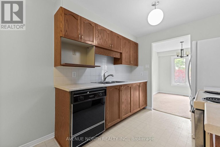 28468881/23-45-wrenwood-crescent/centrepointe/ottawa/ontario/K2G5V4_16