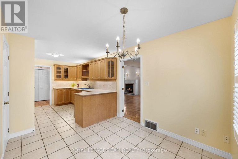 29127393/7-david-street/long-sault/south-stormont/ontario/K0C1M0_13