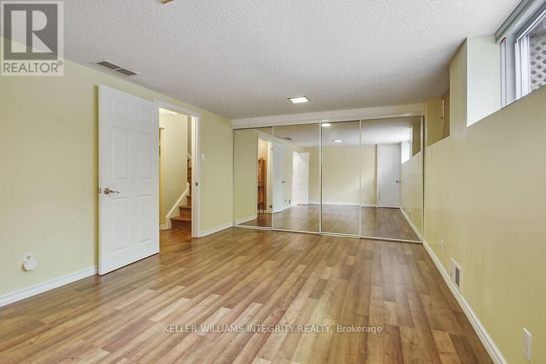 28457044/58-lindhurst-crescent/briargreen/ottawa/ontario/K2G0T7_30