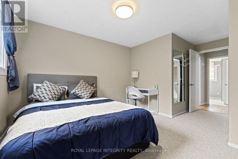 28535502/316-woodfield-drive/tanglewood/ottawa/ontario/K2G3W9_12