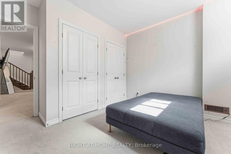 29564019/272-maygrass-way/remainder-of-stittsville-area/ottawa/ontario/K2S2K9_29