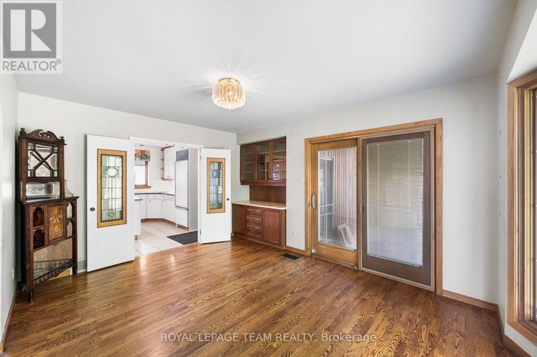 28977224/1495-prince-of-wales-drive/mooneys-bay/ottawa/ontario/K2C1N8_7