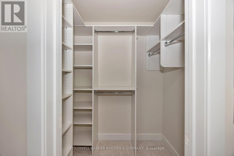 29406770/415-2785-baseline-road/redwood-park/ottawa/ontario/K2H0B7_19