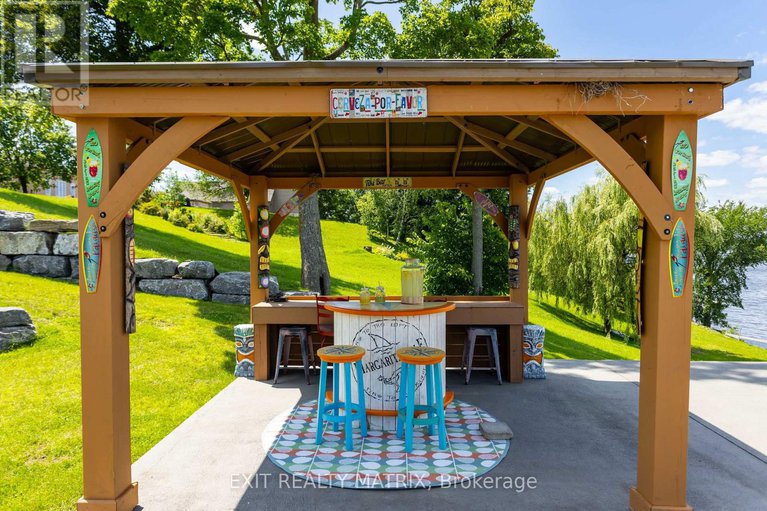 28387105/3835-old-highway-17/clarencerockland-twp/clarence-rockland/ontario/K4K1W2_20