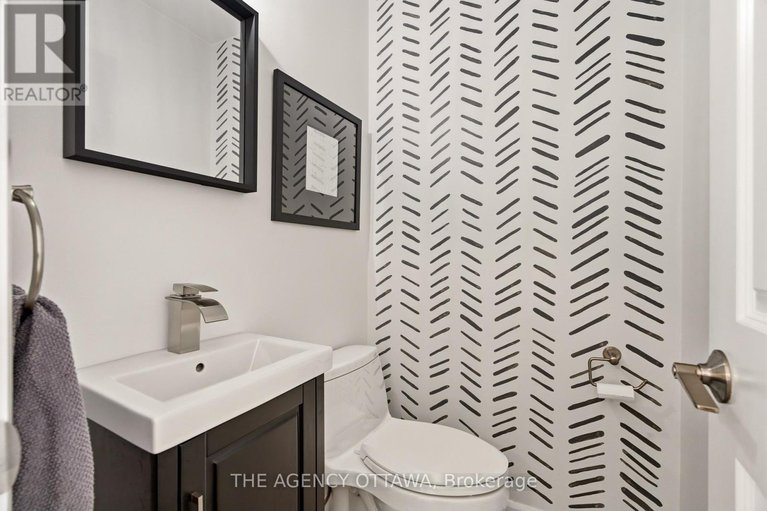 29677270/1625-bottriell-way/fallingbrookpineridge/ottawa/ontario/K4A1W5_22