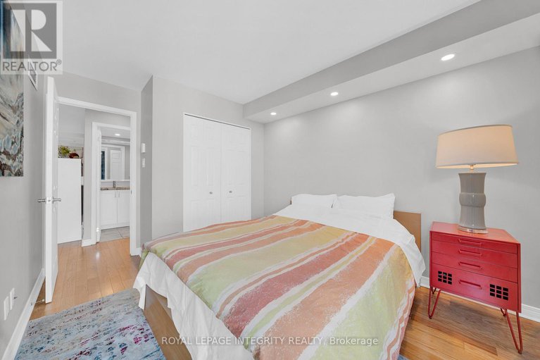 28787338/217-35-murray-street/lower-townbyward-market/ottawa/ontario/K1N9M5_26