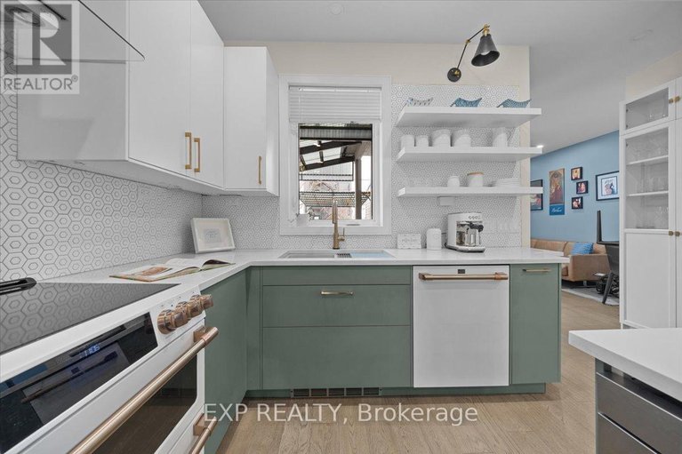 29633378/185-deschamps-avenue/vanier/ottawa/ontario/K1L5Z3_15