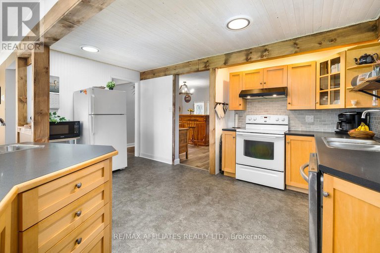 28443658/530-moore-drive/drummond-n-elmsley-drummond-twp/drummondnorth-elmsley/ontario/K7C4L1_11