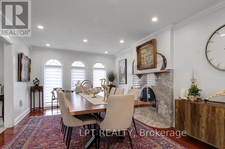 29603325/624-pleasant-park-road/playfair-park/ottawa/ontario/K1H5N5_12