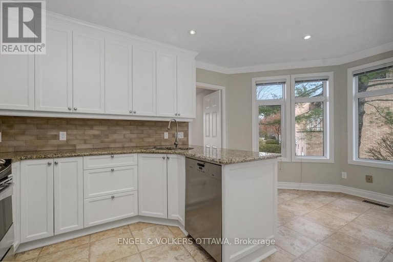 29162834/25-bittern-court/rockcliffe/ottawa/ontario/K1L8K9_17