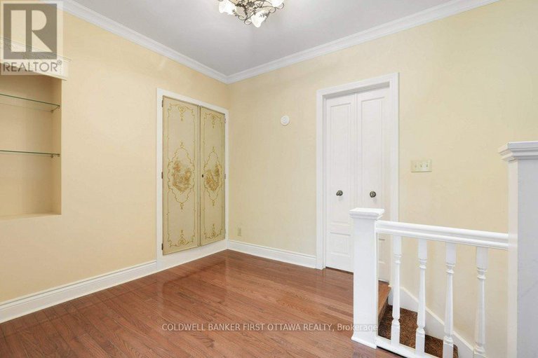 28976425/543-besserer-street/sandy-hill/ottawa/ontario/K1N6C6_19