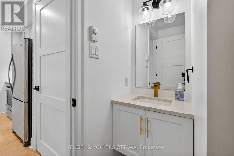 29124980/105-101-pinhey-street/hintonburg/ottawa/ontario/K1Y1T7_35