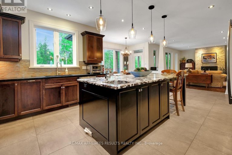 28469436/1894-corkery-road/huntley-ward-north-west/ottawa/ontario/K0A1L0_14