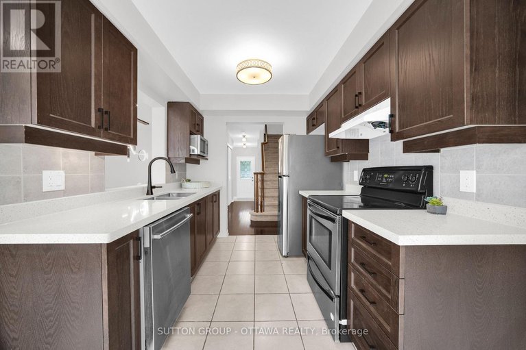 28762119/554-ashbourne-crescent/stonebridge/ottawa/ontario/K2J0P6_13