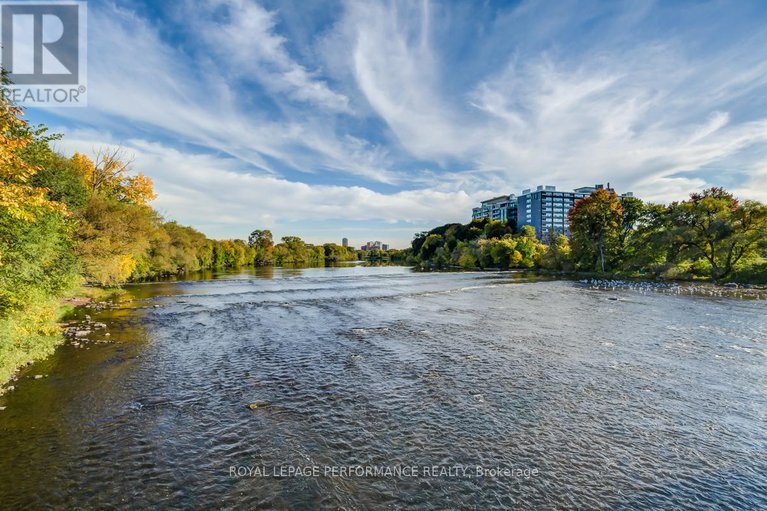 28841567/3-2-columbus-avenue/overbrook/ottawa/ontario/K1K1R3_50