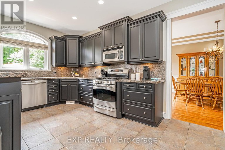 28606248/1125-waterpark-place/manotick-long-island-nicholls-island/ottawa/ontario/K4M1J7_7