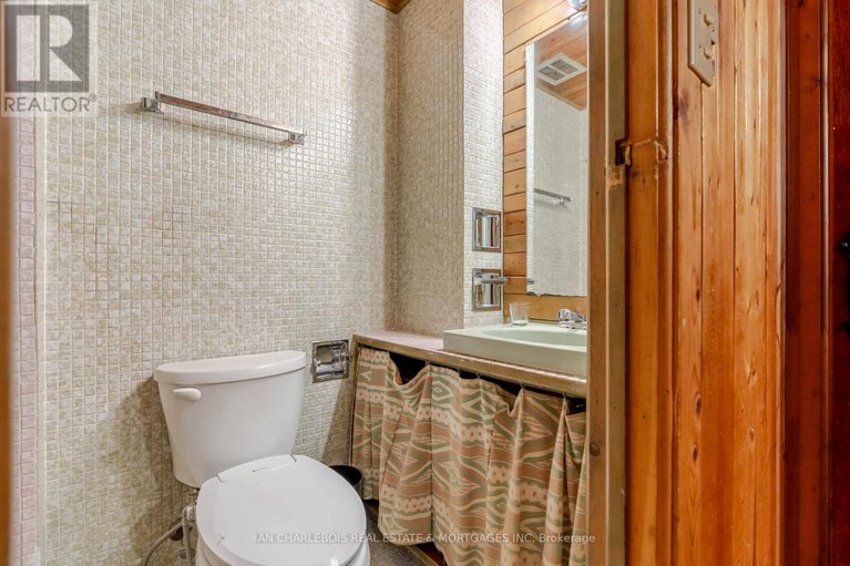 28837595/31-837-eastvale-drive/beaconwood/ottawa/ontario/K1J7T5_18