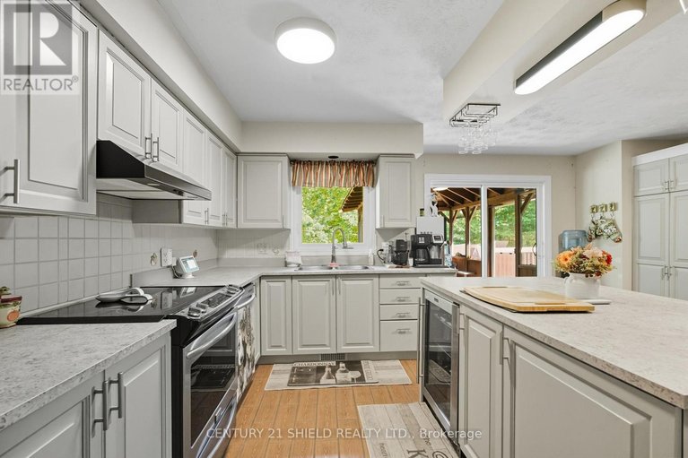 29689160/4555-glen-roy-road/south-glengarry-charlottenburgh-twp/south-glengarry/ontario/K0C1L0_26
