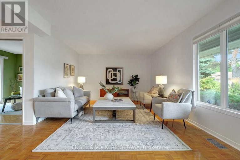 28911707/29-qualicum-street/bruce-farmgraham-parkqualicumbellands/ottawa/ontario/K2H7H1_9