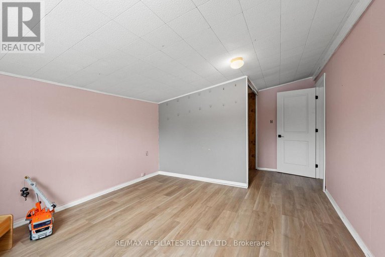 29140915/3091-cedar-beach-lane/north-grenville-twp-kemptville-south/north-grenville/ontario/K0G1J0_26