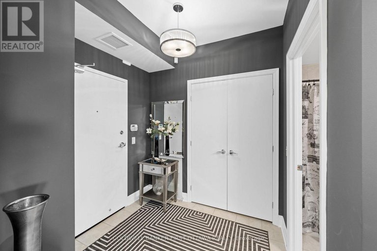 28828282/1006-75-cleary-avenue/woodroffe/ottawa/ontario/K2A1R8_8