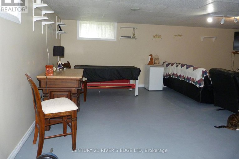 28033034/40-lori-lane/chesterville/north-dundas/ontario/K0C2H0_21