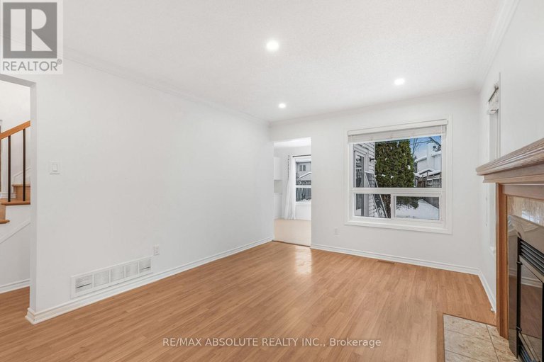 29194592/876-clearcrest-crescent/fallingbrookridgemount/ottawa/ontario/K4A3E6_12