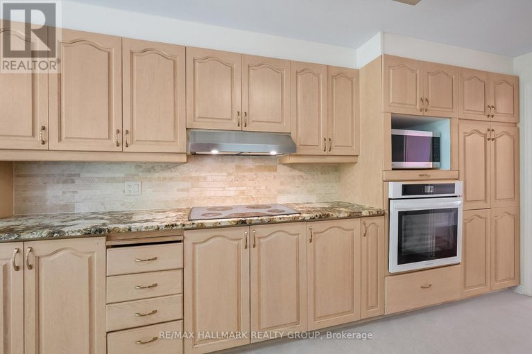 28637615/6203-beausejour-drive/chapel-hill/ottawa/ontario/K1C8E4_19