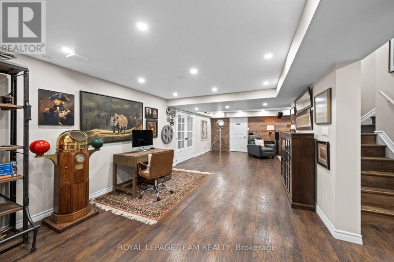 29403241/5557-pettapiece-crescent/manotick-village-manotick-estates/ottawa/ontario/K4M1C5_38