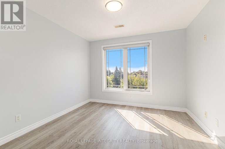 28731074/8-188-paseo-private/centrepointe/ottawa/ontario/K2G4N7_16